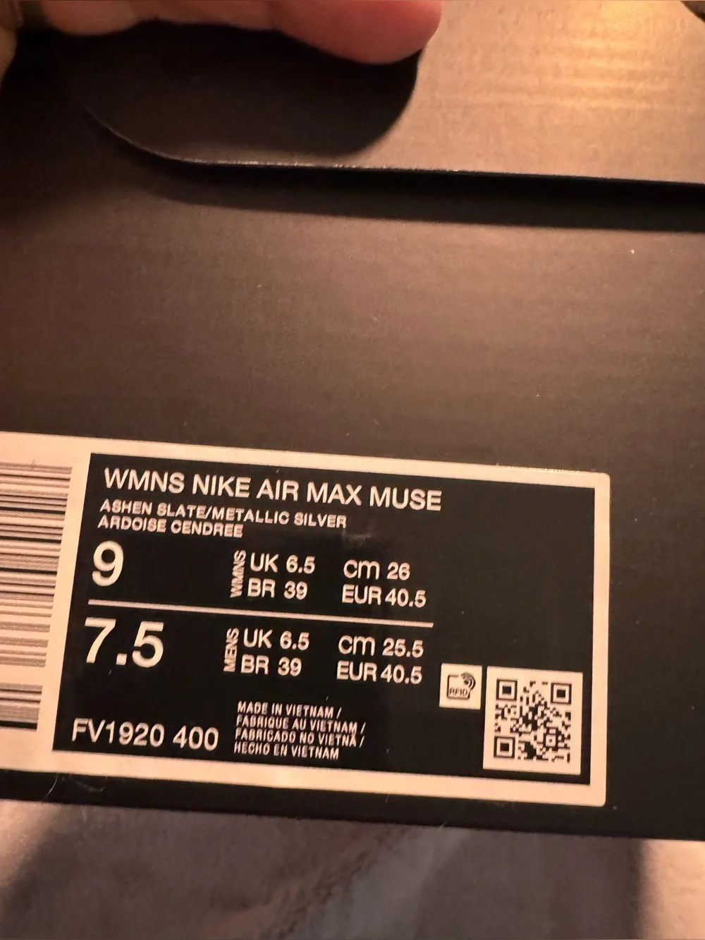 Women's Nike Air Max Muse Ashen Slate/Metallic Silver sz 9 new